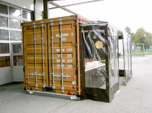 Schmuckverkaufsanhänger im Schiffscontainerdesign