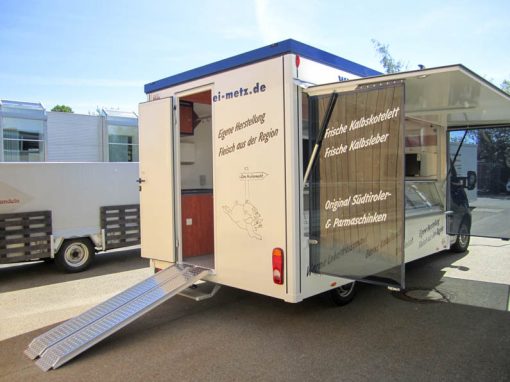 Kühlthekenmobil mit Kühlbevorratung